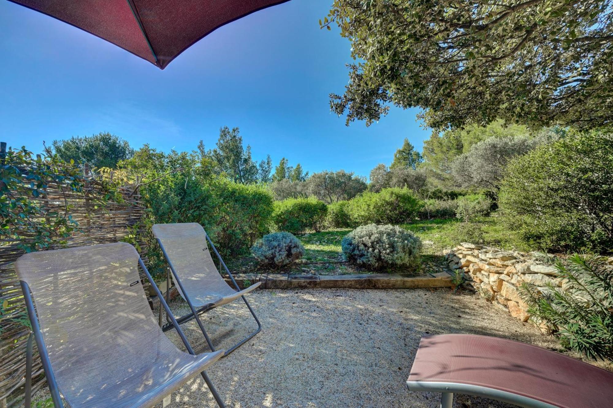 Les Garrigues De La Vallee Des Baux Paradou Buitenkant foto